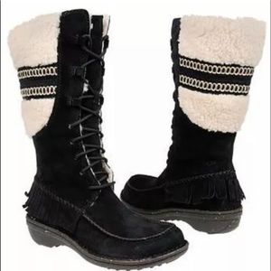 UGG SHORELINE BLACK Lace up BOOT